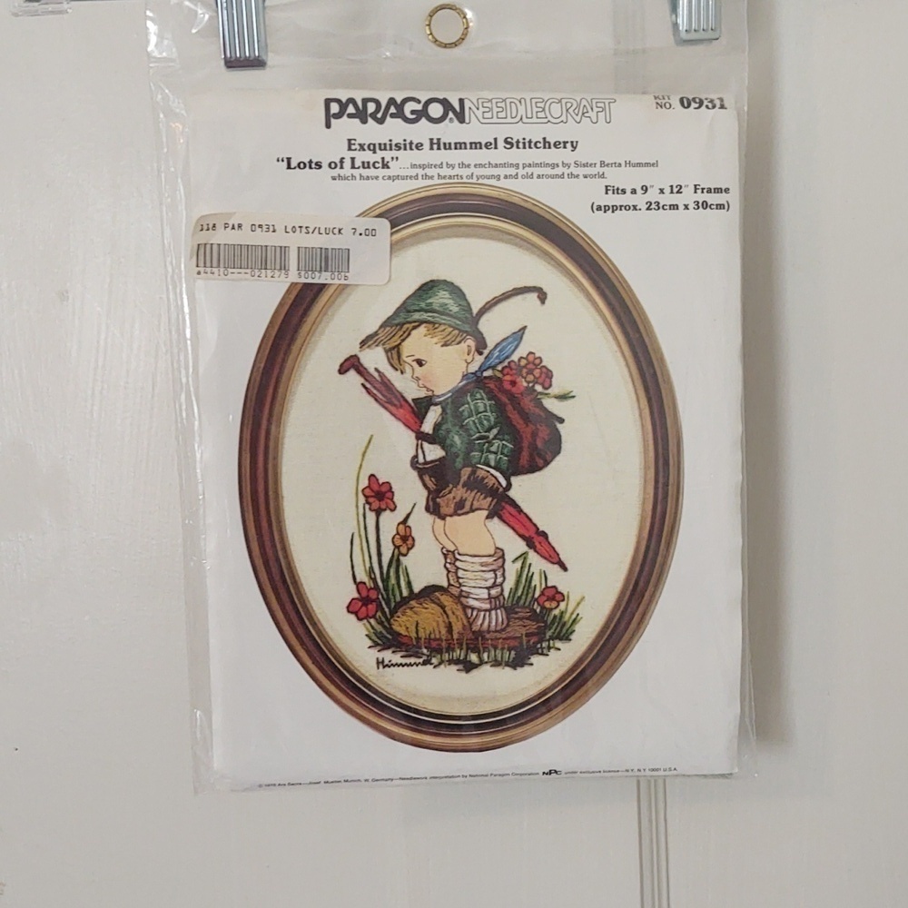 Vintage Unopened Paragon NeedleCraft Hummel Lots of Luck Kit No. 0931